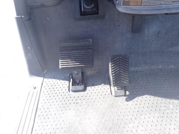 2021-e-z-go-rxv-4-passanger-gas-golf-cart-5621826-image-13