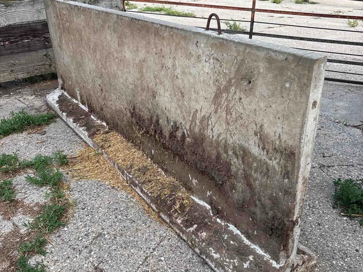 1--10’-portable-concrete-wall-image-1