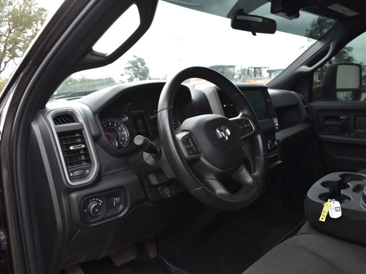 2024-dodge-2500-image-9