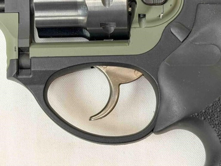 ruger-lcr-od-green-22lr-pistol-image-4
