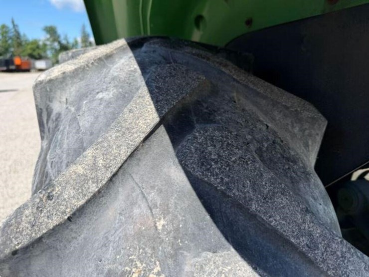 2015-john-deere-5085e-image-47