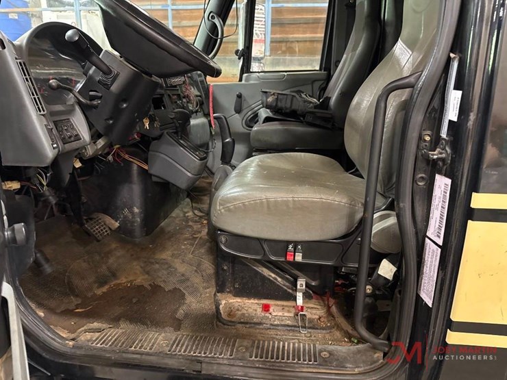 2007-international-durastar-4200-image-26