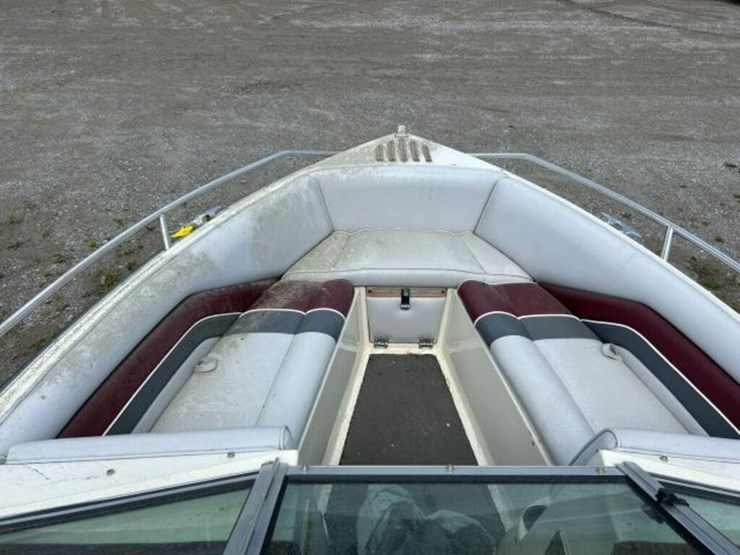 ebbtide-180-riviera-xl-bowrider-image-23