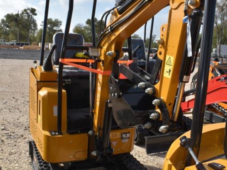 ats-rt15r-mini-excavator-(serial-#-2605072385sh)-(k)-image-2
