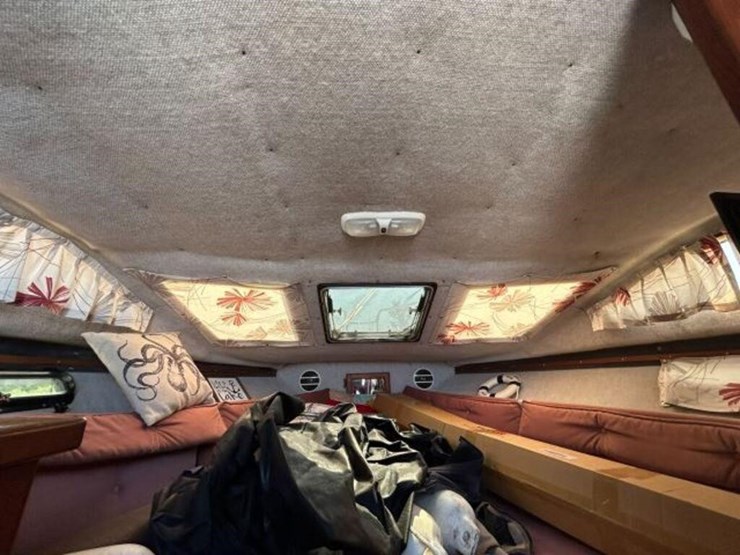 1988-doral-cavalier-24-ft-cabin-cruiser-2dba1303c8-image-75