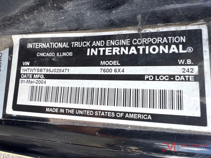 2005-international-7600-image-45