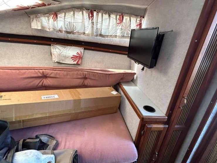 1988-doral-cavalier-24-ft-cabin-cruiser-2dba1303c8-image-80