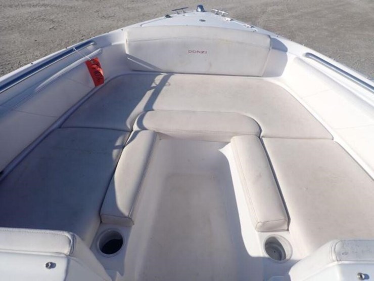 1999-donzi-z22-22-ft-bowrider-dnar1087c999-image-65