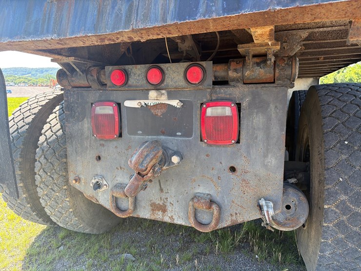 2006-caterpillar-c13-image-15