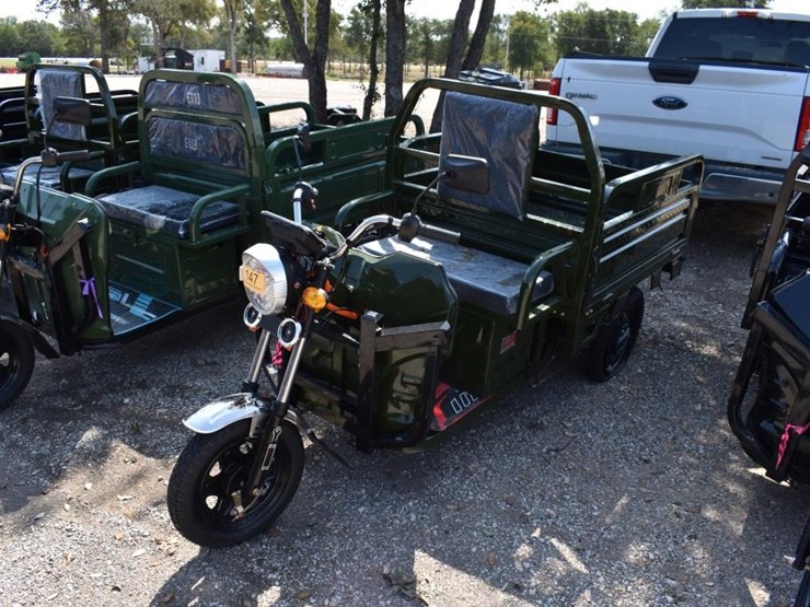3-wheel-electric-cart-(serial-#-kr2026427amam2808)-(k)-image-2