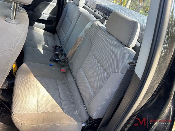 2015-chevrolet-silverado-1500-image-24
