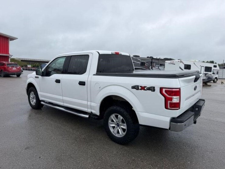 2018-ford-f150-xlt-image-4