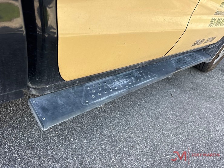 2015-chevrolet-silverado-1500-image-17