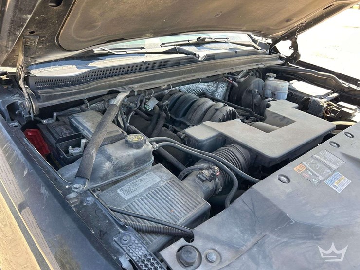 2016-chevrolet-tahoe-image-9
