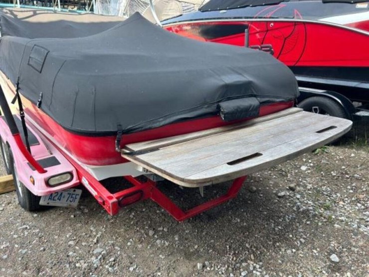 2002-mastercraft-x10-wakeboard-boat-mbcauxc8f102-image-12