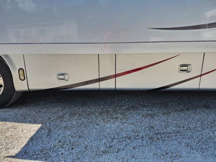 2006-allegro-bus-class-a-motorhome-400abus0d6j0072-image-78