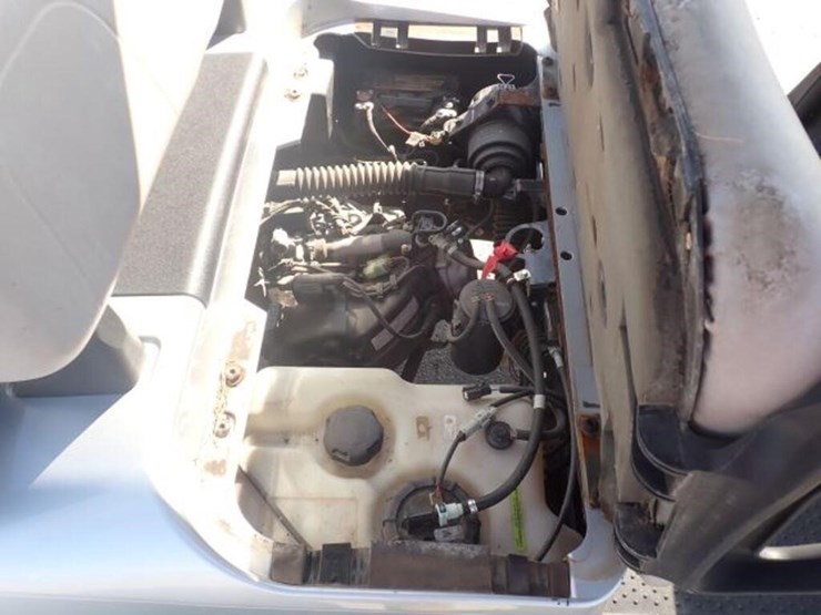 2021-e-z-go-rxv-4-passanger-gas-golf-cart-5621831-image-19