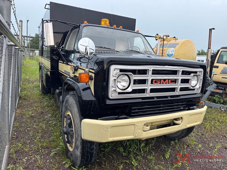 1986-gmc-7000-image-1