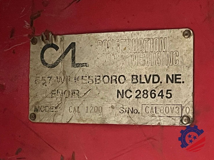 construction-attachments-cal-1200-hydraulic-breaker-attachment-image-9