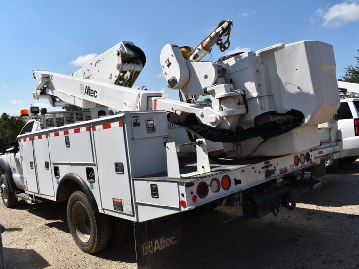 2016-ford-f550-image-15