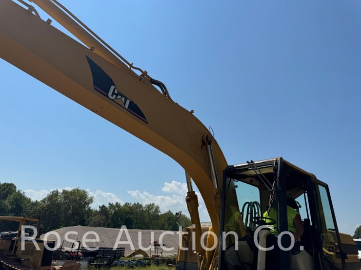 caterpillar-318-image-24