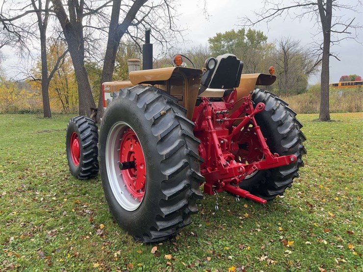 1970-1456-farmall-row-crop-mfwa-golden-demonstrator-image-7