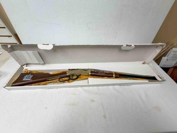 henry-golden-boy-lincoln-bicentennial-22lr-rifle-image-1