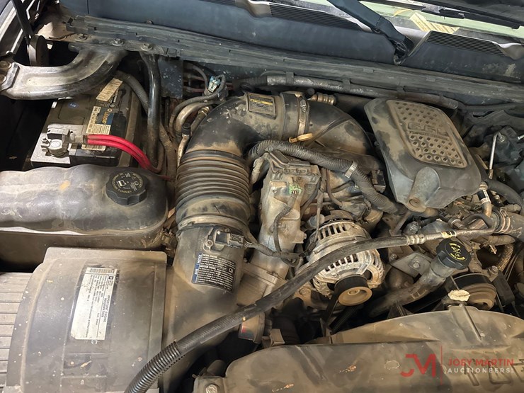 2009-chevrolet-silverado-2500-image-25