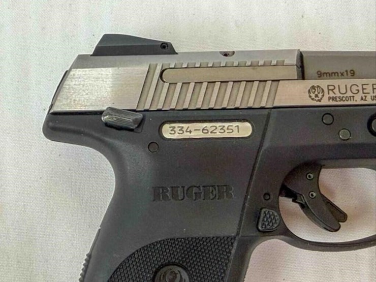 ruger-sr9c-9mm-pistol-image-3