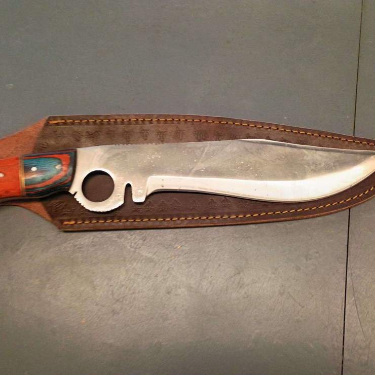 CUSTOM STAINLESS STEEL FIXED BLADE KNIFE WITH CREAM/BLUE STRIPED HANDLE
