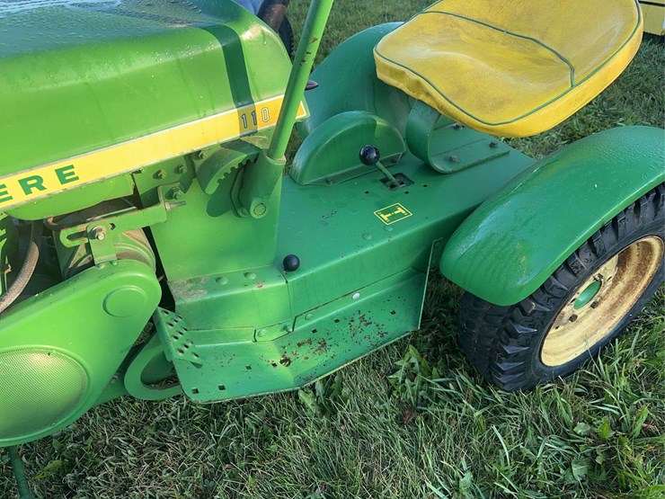 john-deere-110-image-6