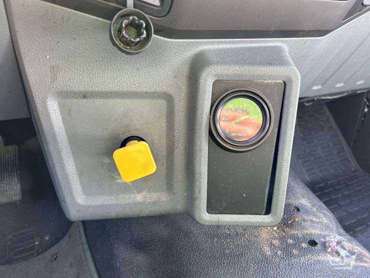 2017-ford-f750-image-18