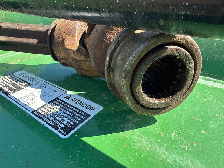 john-deere-520-image-9
