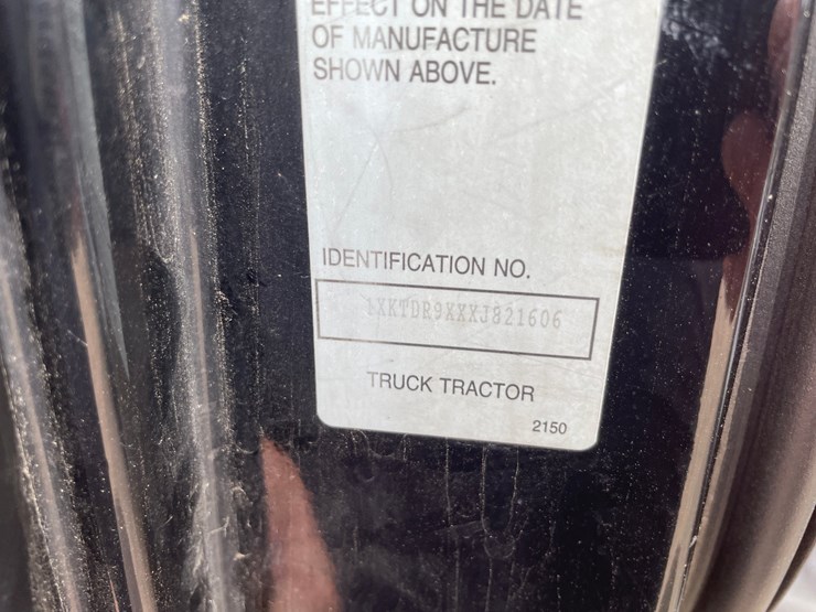 1999-kenworth-t2000-image-1