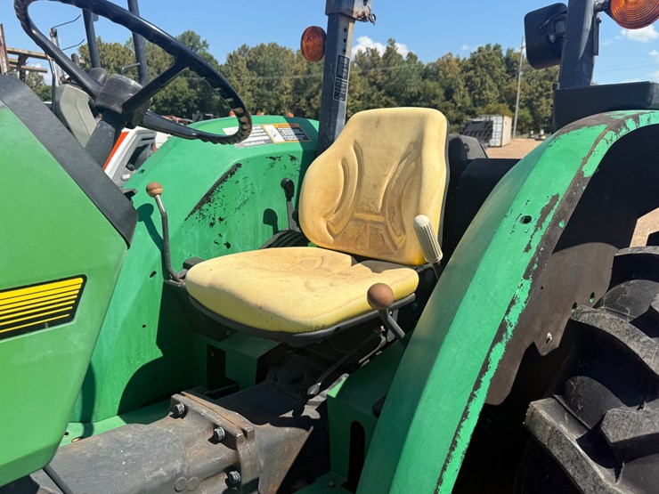 john-deere-5200-image-19