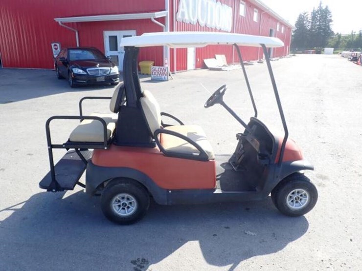 2011-club-car-precedent-4-passanger-gas-golf-cart-image-4