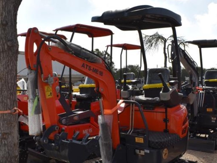 ats-me18-mini-excavator-(serial-#-a2509224477)-(k)-image-1