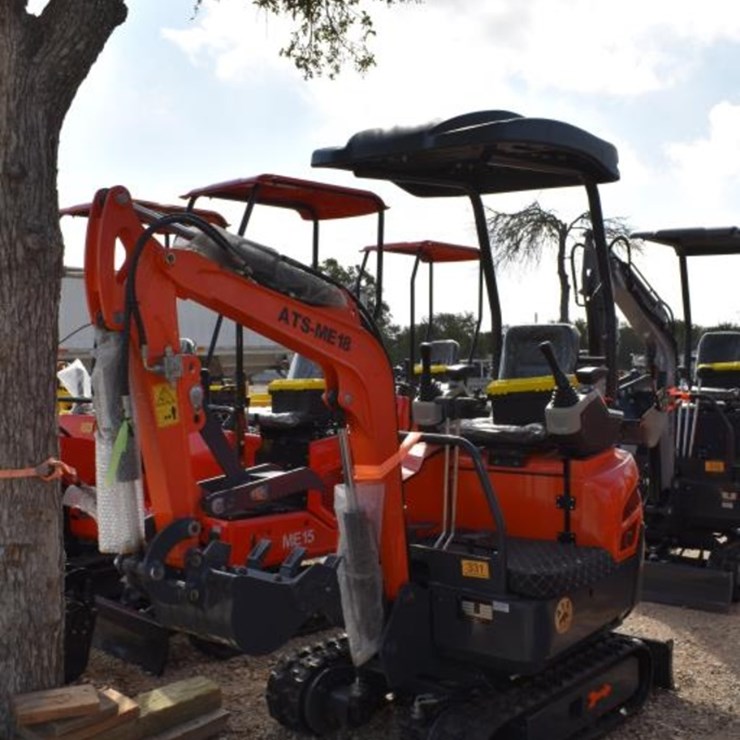 ATS-ME18 MINI EXCAVATOR (SERIAL # A2509224477) (K)
