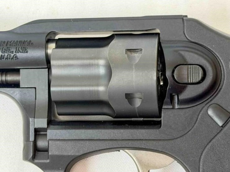 ruger-lcr-22lr-pistol-image-4