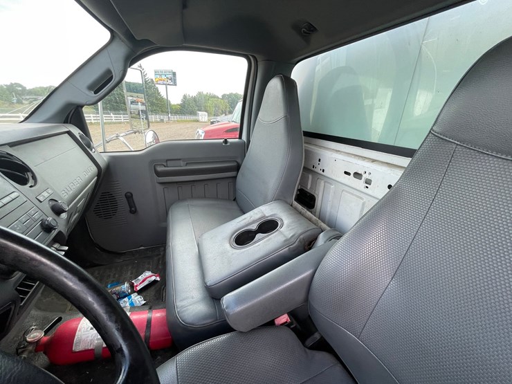 2015-ford-f650-image-36