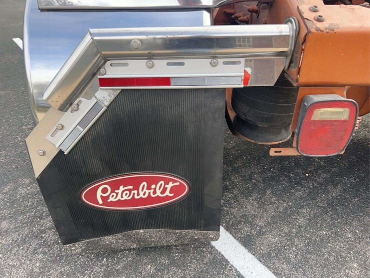 2006-peterbilt-379-image-54