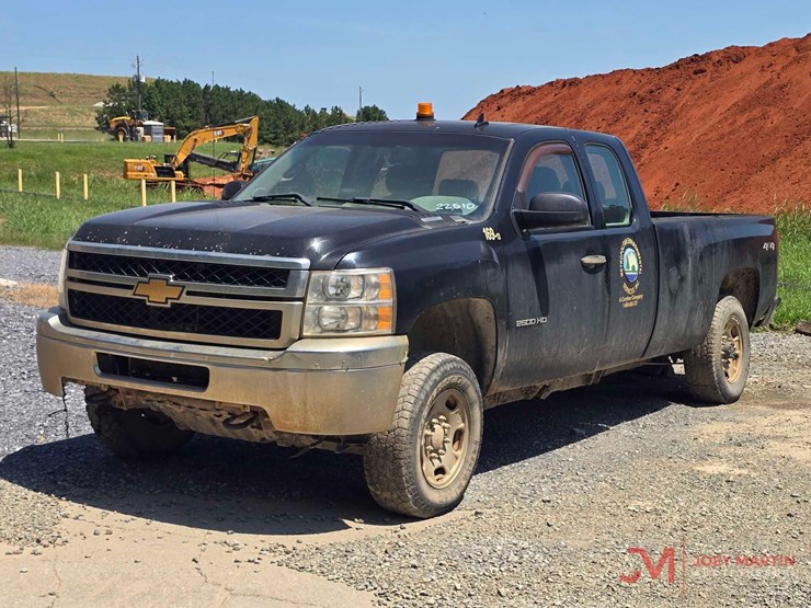 2013-chevrolet-2500-image-7