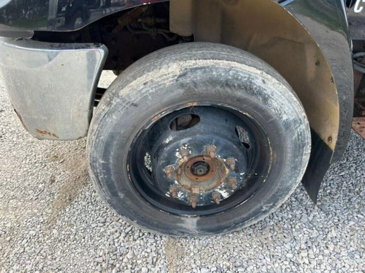 hino-185-image-70