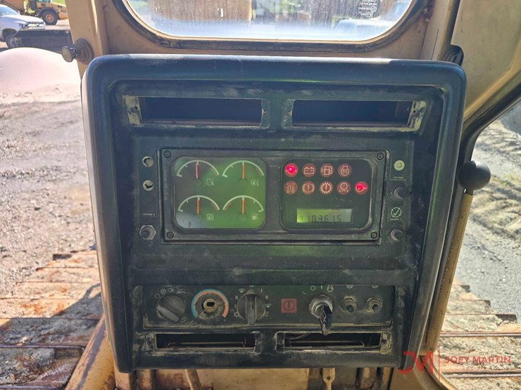 2001-caterpillar-d6m-xl-image-22