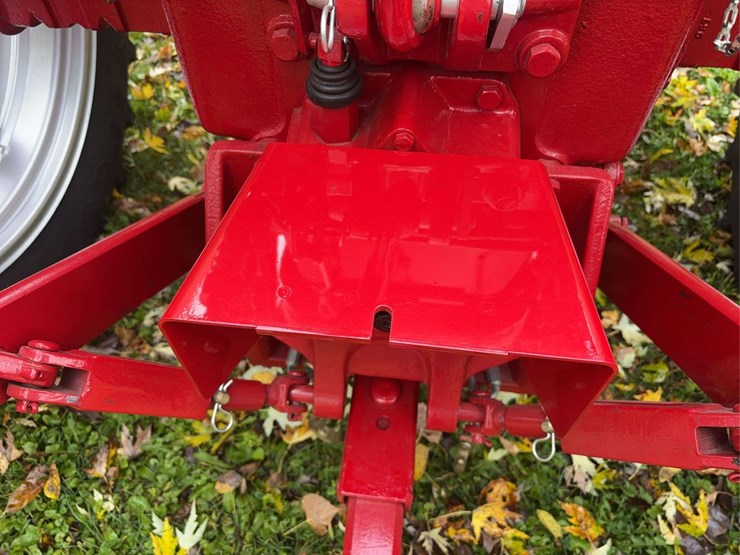 1970-farmall-544-hydro-diesel-row-crop-golden-demonstrator-image-63