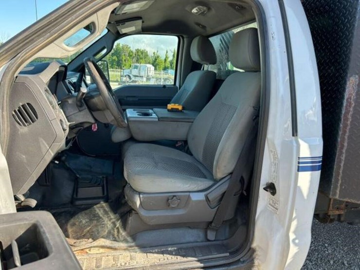2012-ford-f550-xl-image-20