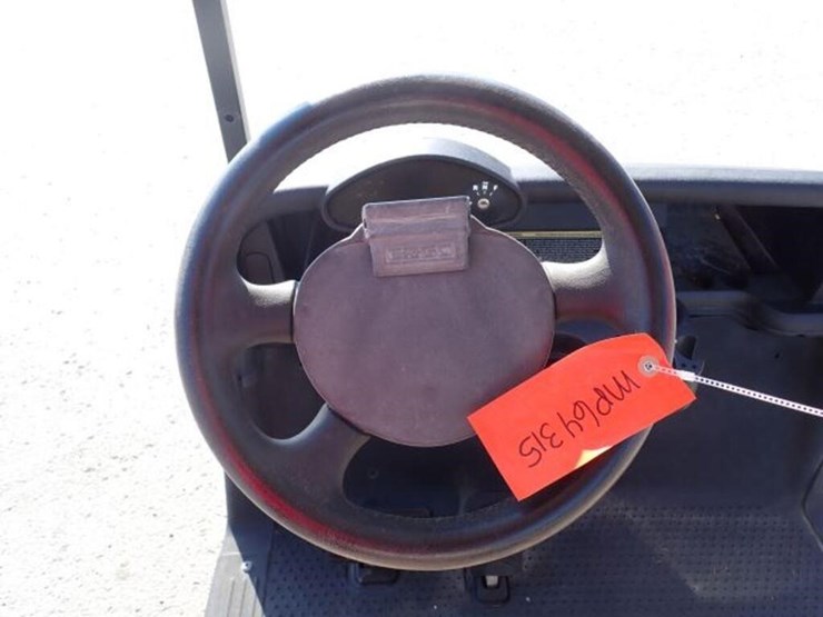 parts-only-2014-e-z-go-rxv-2-passanger-electric-53-image-17