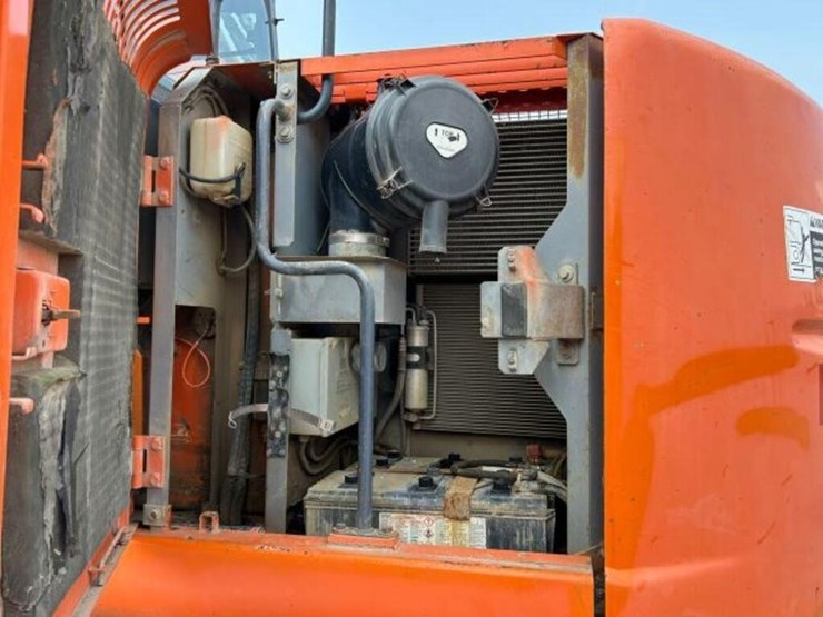 2007-hitachi-zx225us-lc-image-23