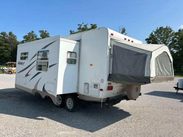 2008-forest-river-rockwood-roo-21ss-t/a-hybrid-tra-image-6