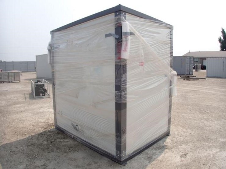 unused-bastone-portable-restroom-(small)-image-4
